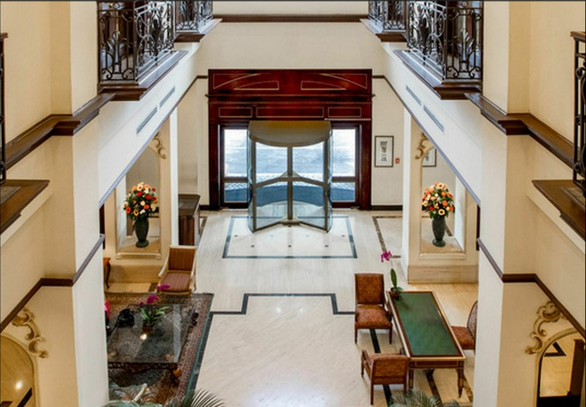فندق بارسيلو سان سلفادور المظهر الخارجي الصورة Lobby