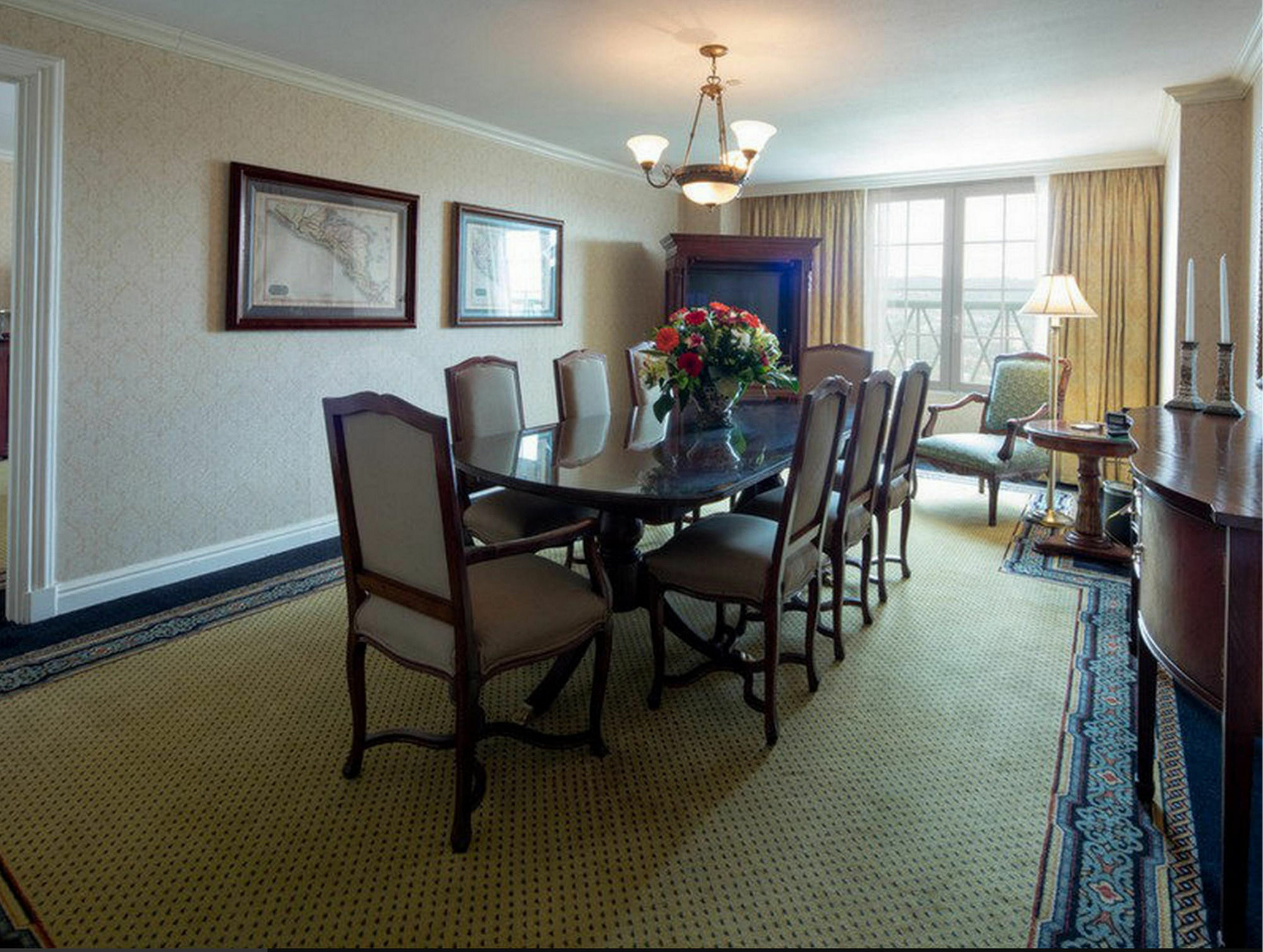 فندق بارسيلو سان سلفادور المظهر الخارجي الصورة A dining room