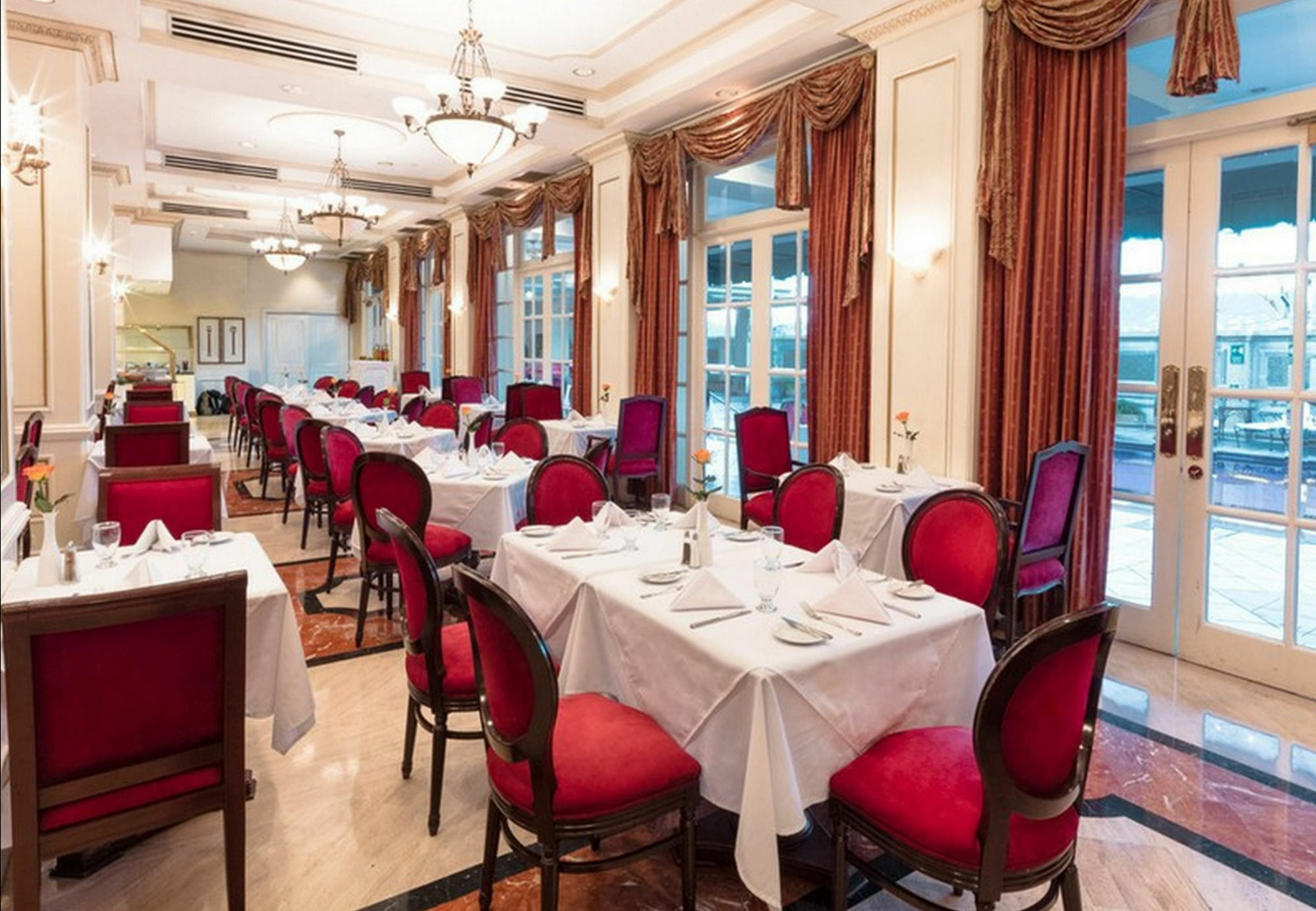 فندق بارسيلو سان سلفادور المظهر الخارجي الصورة The restaurant